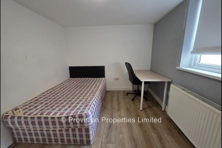 5 Bedroom Cardigan Road - Photo 5