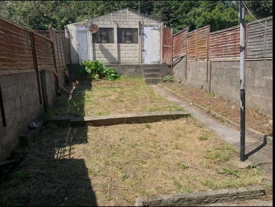 4 bedroom house to rent - Photo 1