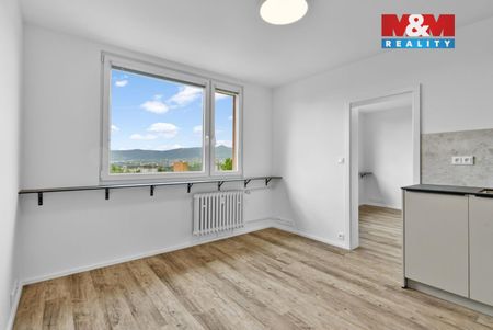 Pronájem bytu 1+1 36 m² - Fotografie 2