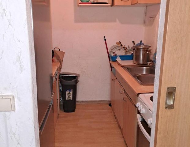 Helles Zimmer in 2-Zimmer-Wohnung mit Balkon - Photo 1