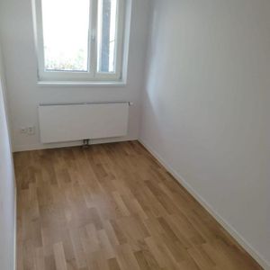 Brunnsäng, Södertälje - Photo 2