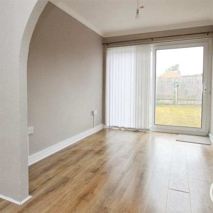2 bedroom end of terrace house to rent - Photo 1