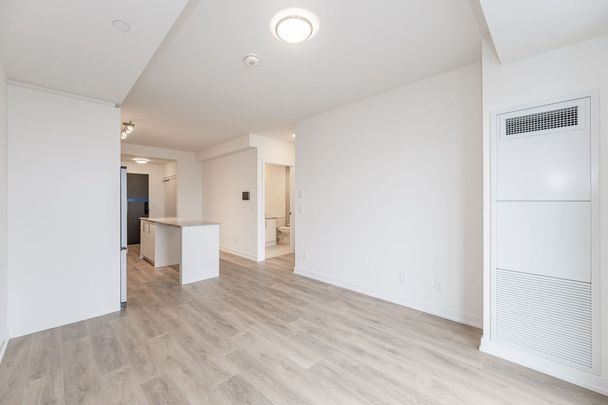 For Lease - 345 Wheat Boom Drive Unit# 401, Oakville, Ontario - Photo 1