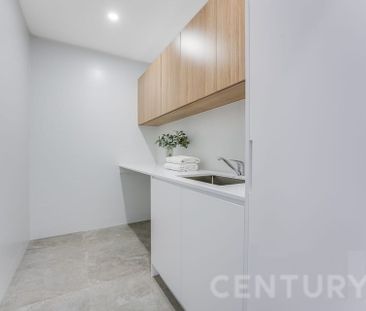 Beautiful Brand-New Terrace Home – Modern Living in Central Minto - Photo 5