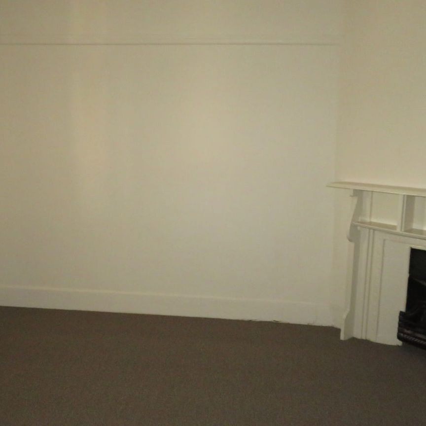 CENTRAL AND RENOVATED 2 BEDROOM SEMI! - Photo 1