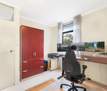 Spacious 3-Bedroom Apartment in Prime Cammeray Location - Photo 3