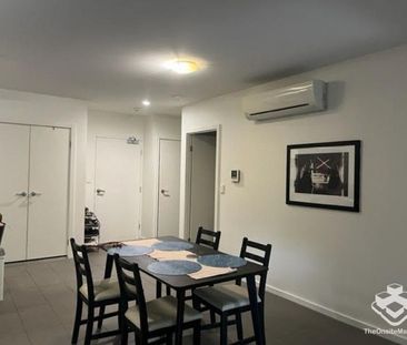 Ground floor with courtyards - Photo 2