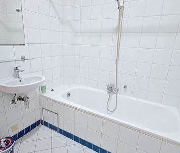 Appartement te huur in Brussel voor € 800 met 1 slaapkamer - Photo 6