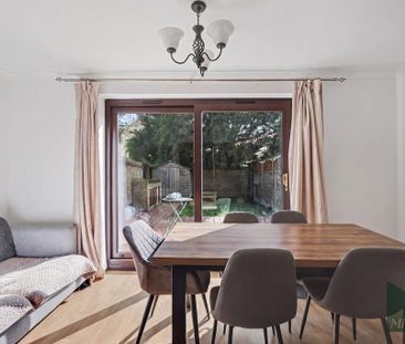 3 bedroom end of terrace house to rent - Photo 2