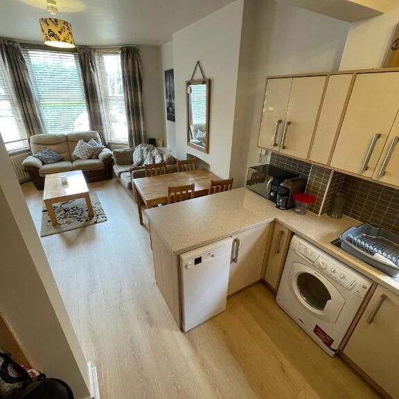 2, 412 Ormeau Road, Belfast, BT7 3HY - Photo 1