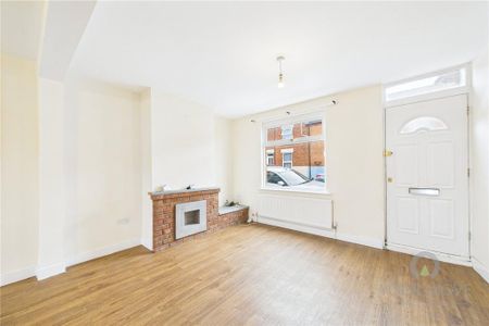 3 bedroom terraced house to rent - Photo 3