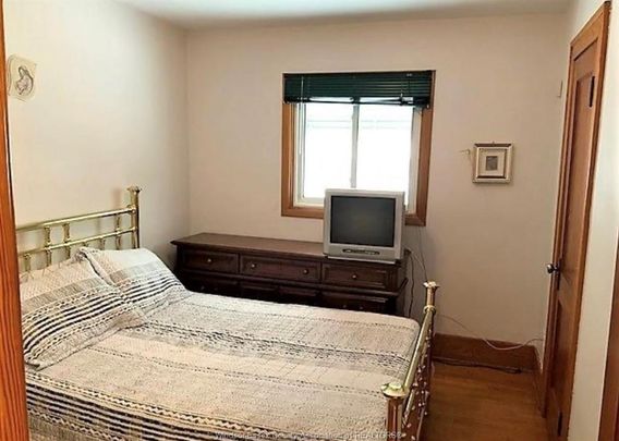For Lease - 972 PARENT, Windsor, Ontario - Photo 1