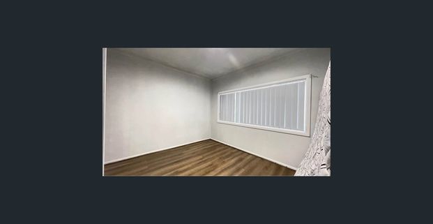 3 Bedroom family home - LIVERPOOL - Photo 1