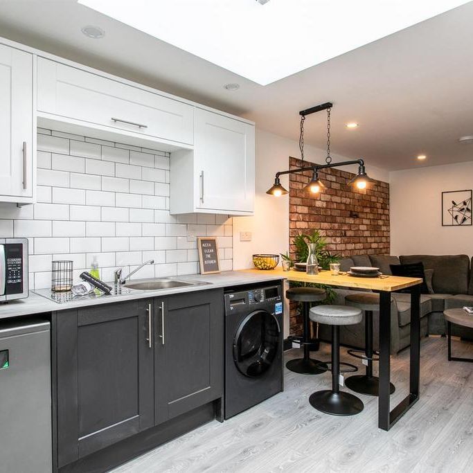 5 bedroom house share to rent - Photo 1