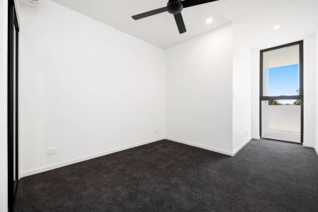 Introducing Luxury Living at its Finest - Photo 3