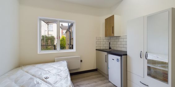 1 bed to rent in High Street, Chatham, ME4 - Photo 3