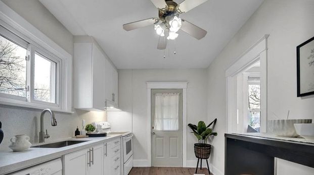 For Lease - 139 Huron Street, Oshawa, Ontario - Photo 1