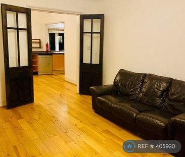 3 bedroom maisonette to rent - Photo 2