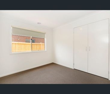28 Mistral Way, Beveridge, Vic 3753 - Photo 1
