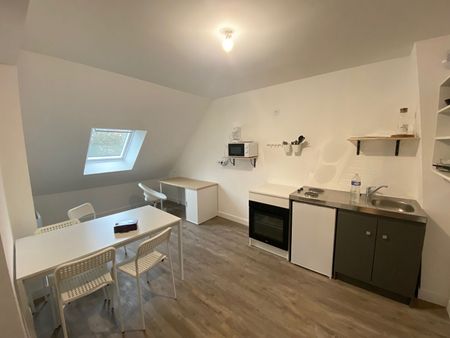 Location Appartement 2 pièces 27m² - Photo 3