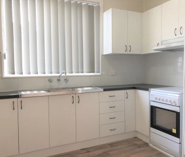 27 Payten Avenue, Roselands NSW 2196 - House For Rent | Domain - Photo 3