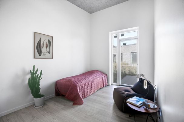 Nyopført 4-værelses rækkehus på Jernaldervej i Nørresundby - Photo 1