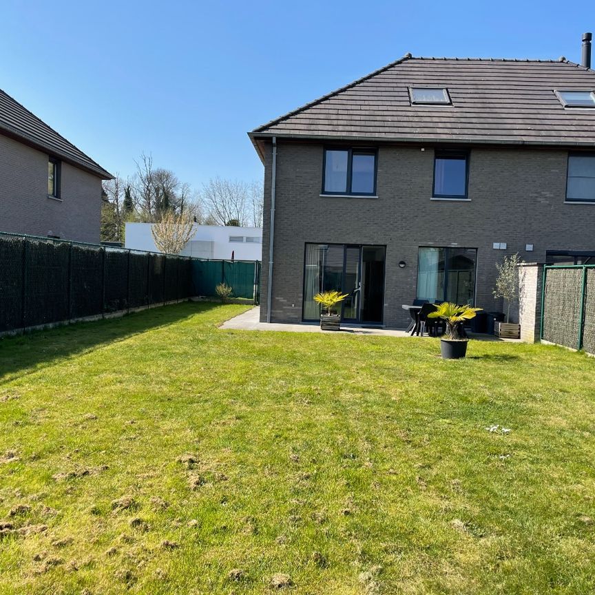 EENGEZINSWONING + garage & tuin - Foto 1