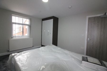 St Pauls Road, Preston - Photo 4