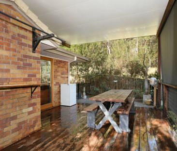 CHARMING 3 BEDROOM DUPLEX - Photo 4