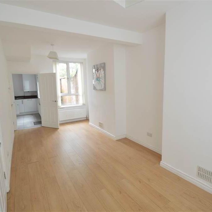 2 Minnowburn Terrace, Castlereagh, Belfast, BT8 7SN - Photo 1