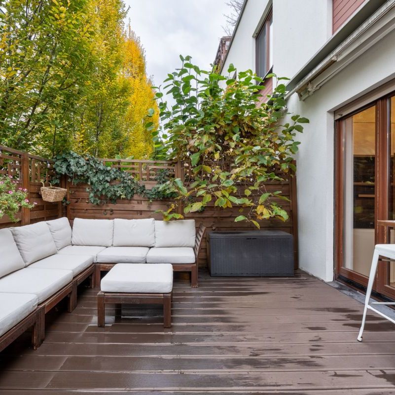 Przytulne, dwupoziomowe mieszkanie z ogródkiem - Zdjęcie 1