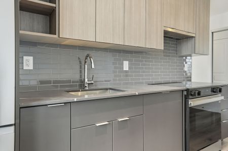 For Lease - 2075 Lakeshore Road Unit# 702, Burlington, Ontario - Photo 2