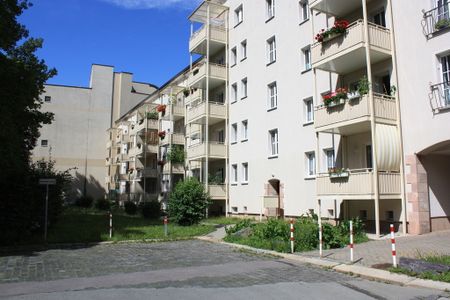 2-Raum-Wohnung mit Balkon in zentraler Lage - Foto 2