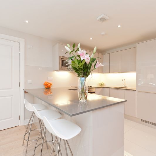 Shelbourne Hall, Shelbourne Road, Ballsbridge, Dublin 4, D04 VK03 - Photo 1