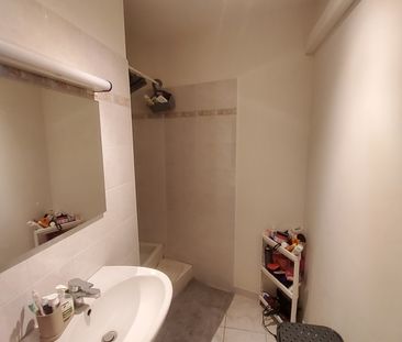 Location Appartement 3 pièces 43m² CUERS 83390 - Photo 5