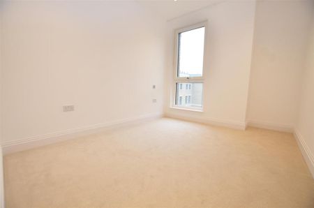 3 bedroom apartment to rent - Photo 2