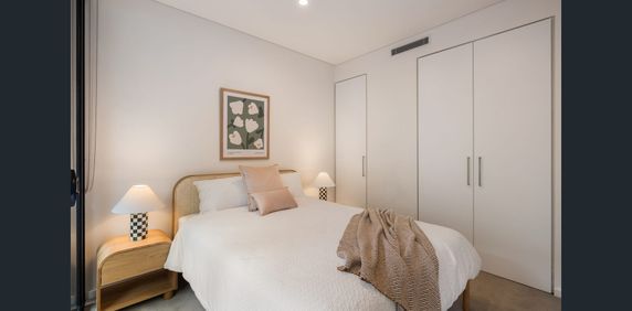 Fully Furnished / Modern Lifestyle Internet and Water included - Photo 2