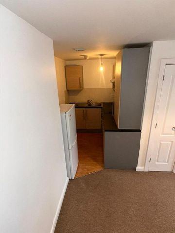 1 bedroom apartment to rent - Photo 4