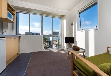 CITY CENTRE - One Bedroom with a Balcony - Photo 2