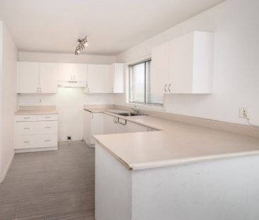 9301 Boul. Perras, Montréal (Rivière-des-Prairies, QC H1E - Photo 2