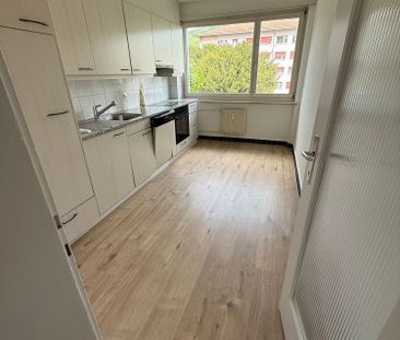 3.5 Zimmer, 75 m², 2. Stock - Foto 2