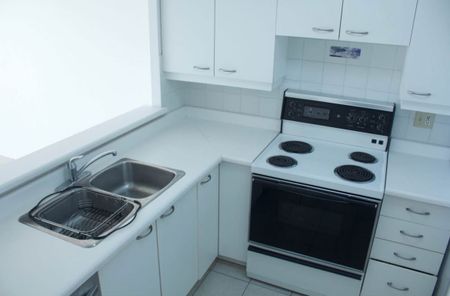 For Lease - 55 Elm Drive Unit# 1003, Mississauga, Ontario - Photo 3