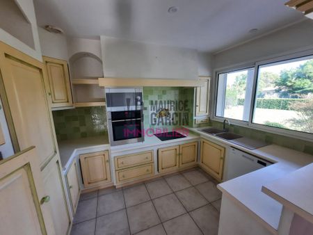 A LOUER - LE THOR VILLA - 4 pièce(s) 132.52m² - Photo 3