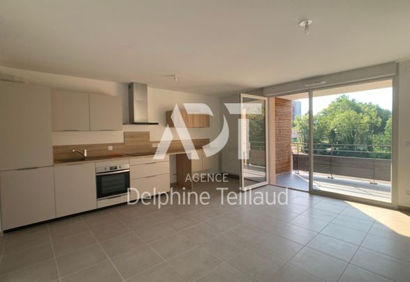 Appartement T3 à FONTAINE - Photo 1