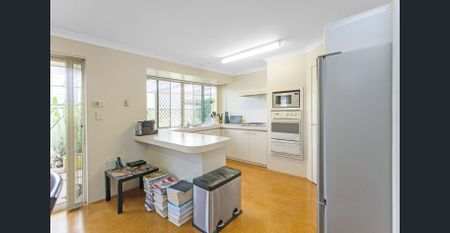 Blink and you'll miss it! - Photo 4