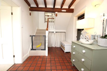 2 Bedroom COTTAGE, Aldersey - Photo 3