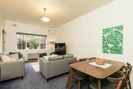 6/15 Hotham Street, - Photo 3