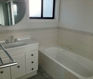 Central Unit - Photo 3