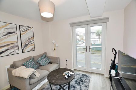 2 bedroom flat to rent - Photo 3