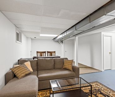 For Lease - 115 McClellan Road, South of Baseline to Knoxdale, Ontario - Photo 3